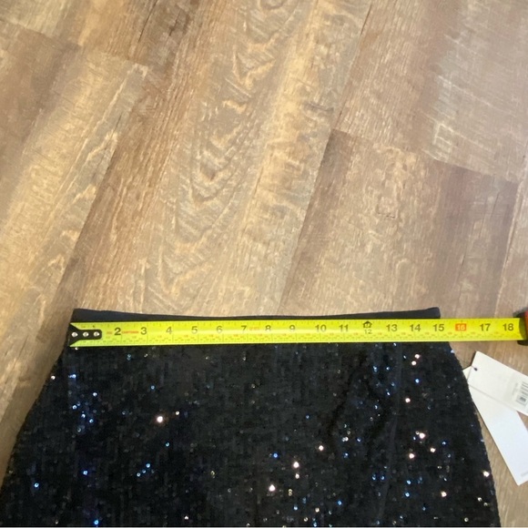 NWT Calvin Klein Black Sequin Skirt Size 6 - Picture 5 of 8